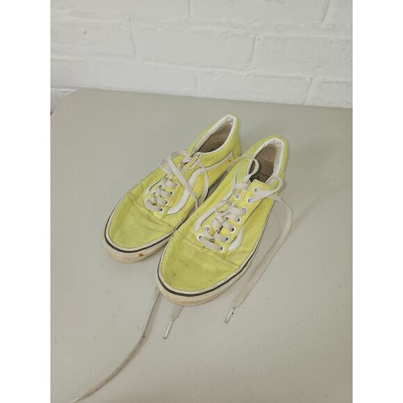 Vans Women's Color Theory Old Skool Shoes Neon Bright Yellow Size 8 US - Picture 1 of 9